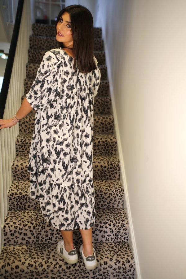 Nina Dress White Grey Mono - Image 6
