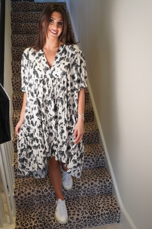 Nina Dress White Grey Mono - Image 8