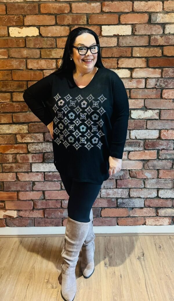 'L' Knitted diamond shaped bling detail tunic top